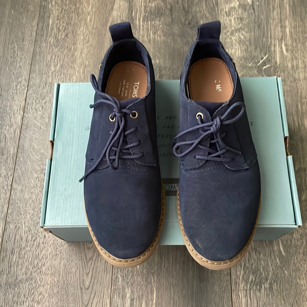 Toms navy suede shoes. Used max 3x. Final sale.